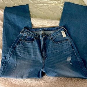 Women’s Size 16 Tall 35” Inseam Old Navy Ski High Rise wide leg jeans.